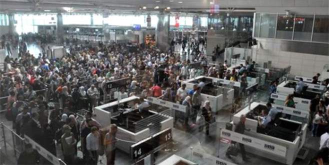 Havaalanı doldu taştı