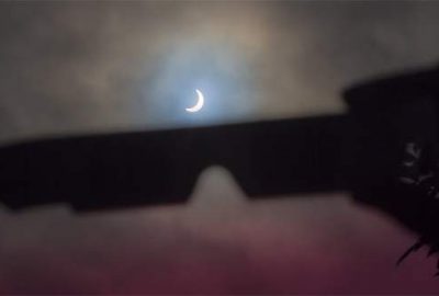 Güneş tutulmasını izlerken araba çarptı: 1 ölü