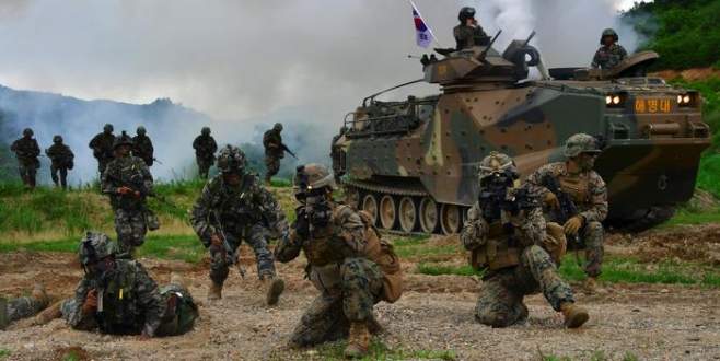 Kuzey Kore’ye gözdağı