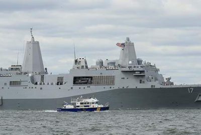 ABD savaş gemisi tankerle çarpıştı: 10 asker kayıp