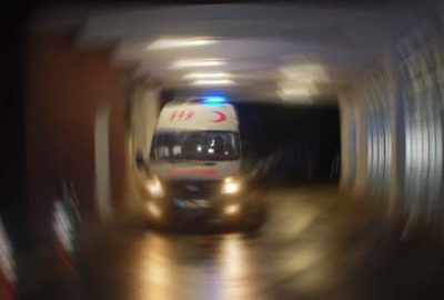 Yolcu minibüsü şarampole yuvarlandı: 1 ölü, 10 yaralı