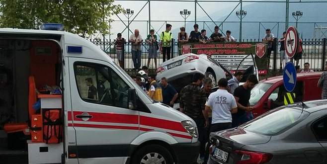 Bursa’da ortalık savaş alanına döndü: 3 yaralı