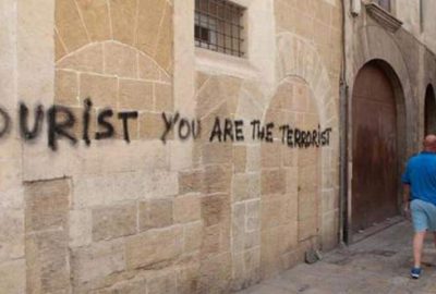 İspanyollar turistleri kovuyor