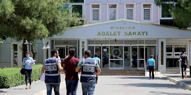 Gayrimenkul devriyle 50 yıla kadar hapis cezasından kurtuldu