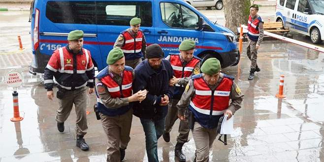 Köy bakkalını öldüren çobanın akli dengesi araştırılacak