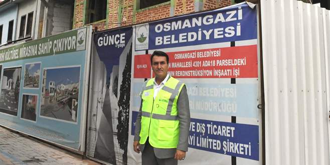 Aslına uygun inşa ediliyor