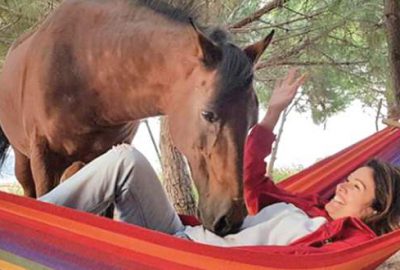 Zeynep’e sürpriz misafir