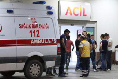 Teröristler minibüse ateş açtı: 3 ölü, 2 yaralı