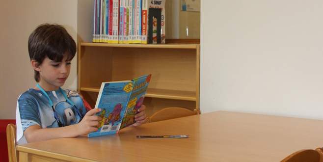 Öğrenciler kitap kurdu olacak