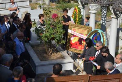 Zeki Müren, Bursa’daki kabri başında anıldı