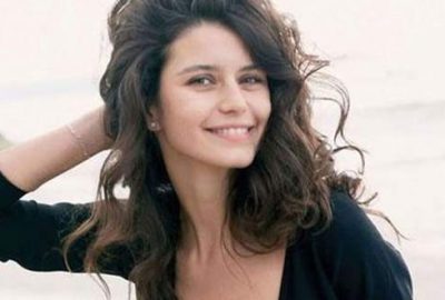 Beren Saat çevirmeden rahatsız oldu