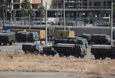 Suriye sınırına askeri sevkıyat sürüyor