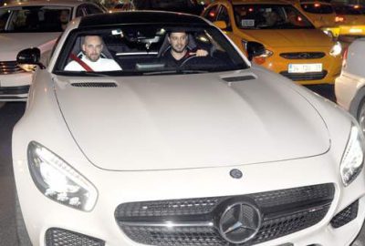 Asfaltın tozunu attı