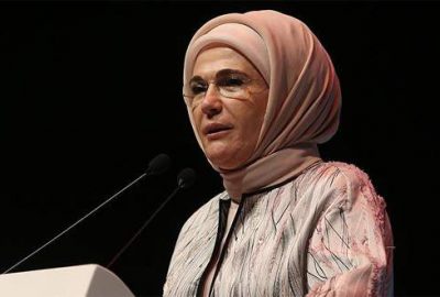 Dünya liderlerinin eşlerine mektup