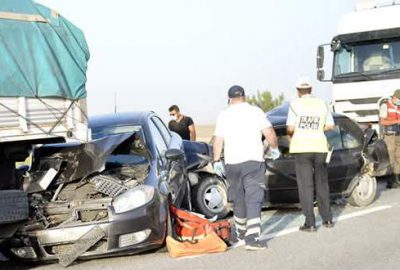 Anız yangını zincirleme kazaya neden oldu