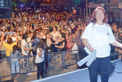 Sabahat Akkiraz Mudanya’yı coşturdu