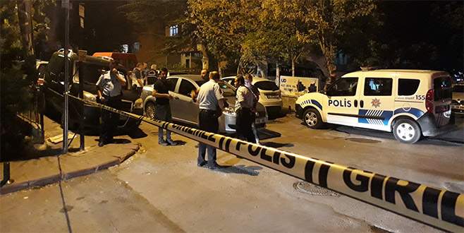 Yol kenarında oturanlara pompalı tüfekle saldırı: 9 yaralı