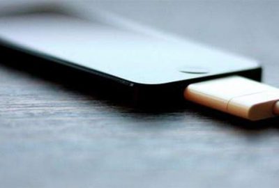 Uçak modunun şarj sırasında kullanılmasının faydasını biliyor musunuz?Telefonu uçuş moduna