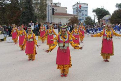 Yenişehir Belediyesi'nin düzenlediği 4. Uluslararası Altın Biber Festivali ve Kurtuluş