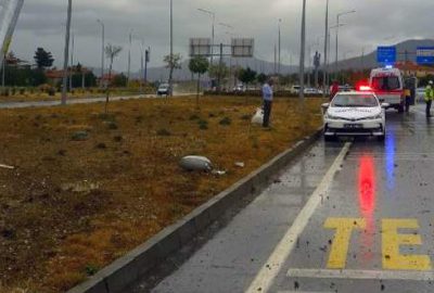 TEDES yazısını görünce frene bastı, kaza yaptı