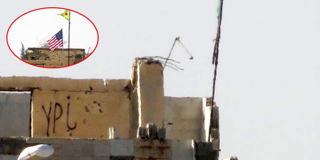 ABD bayrağı ile PKK/PYD’ye ait bez parçaları kaldırıldı