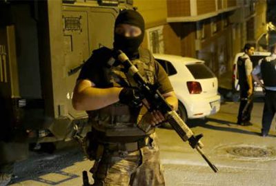 Uyuşturucu satıcıları arasında silahlı kavga!