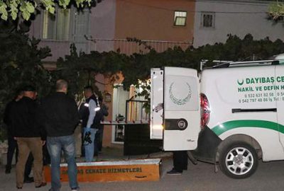 Keserle annesini öldürdü, intihar etti