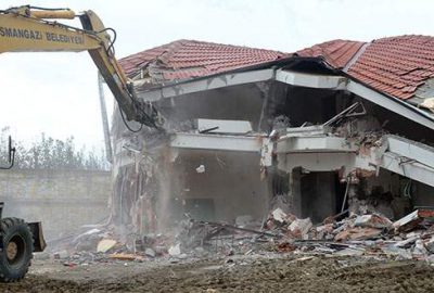 Bursa’da kaçak villa yıkımı