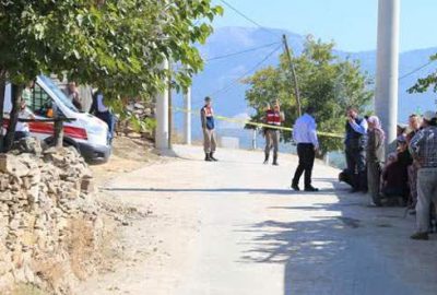 Yoldan geçen kişiyi av tüfeğiyle öldürdü