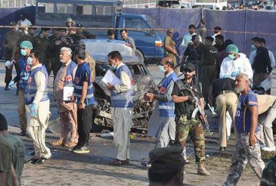 Pakistan’da bombalı saldırı: 7 ölü