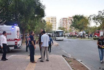 Polis servis aracına bombalı saldırı: 17’si polis 18 yaralı