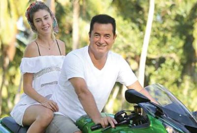 Eşini de kendisine benzetti