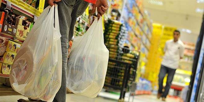 Naylon poşette ‘ücret’ tartışması