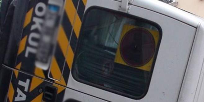 İki okul servisi çarpıştı: 4 yaralı