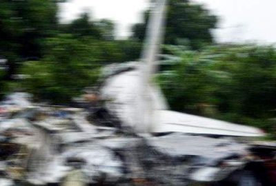 İspanya’da askeri uçak düştü