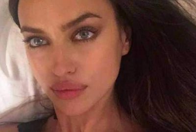 Gecelikli pozu sosyal medyayı salladı