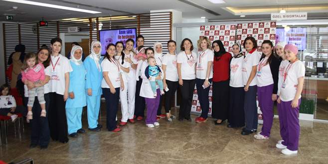 Annelere emzirmenin önemi anlatıldı