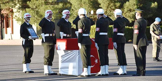 Diyarbakır’da şehit asker için tören