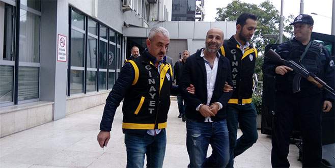 Dükkanının önünde içki içenleri uyardı, kurşun yedi