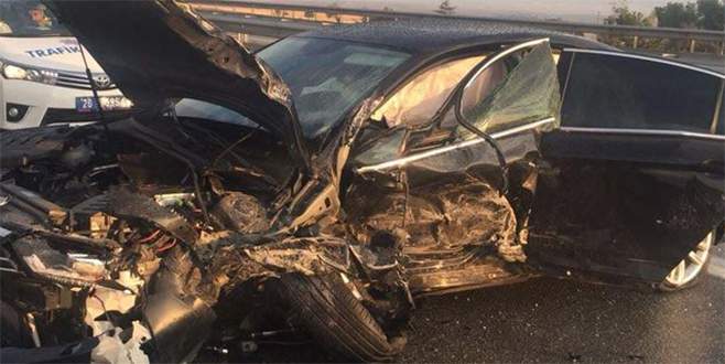 MHP’li Demirel kazada yaralandı