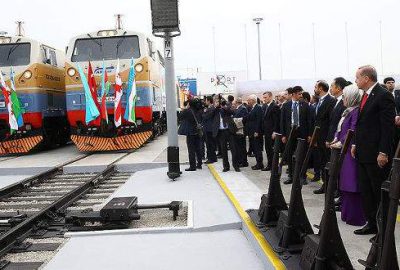 Bakü-Tiflis-Kars Demiryolu’nda ilk tren yola çıktı