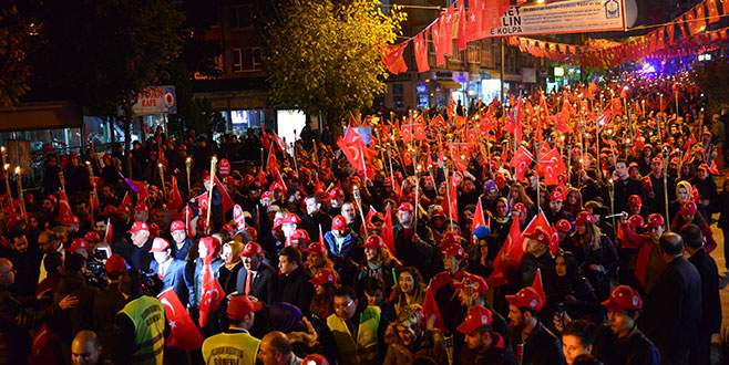 Bursa’da ‘Cumhuriyet Yürüyüşü’