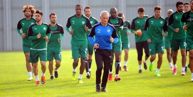 Bursaspor’da Göztepe maçı hazırlıkları sürüyor