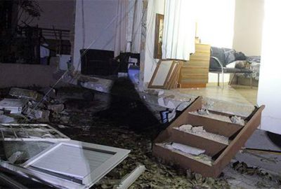 Helyum gazı patladı, ev savaş alanına döndü