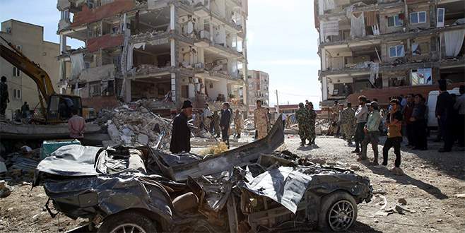 İran’da depremin bilançosu artıyor: Ölü sayısı 450’yi geçti