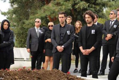 Ünlü oyuncu hastanelik oldu!