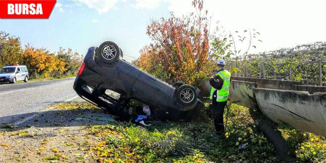 Direksiyon hakimiyetini kaybeden araç takla attı: 1 yaralı