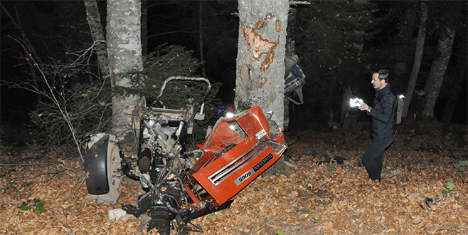 Traktör 100 metrelik uçuruma yuvarlandı: 2 ölü
