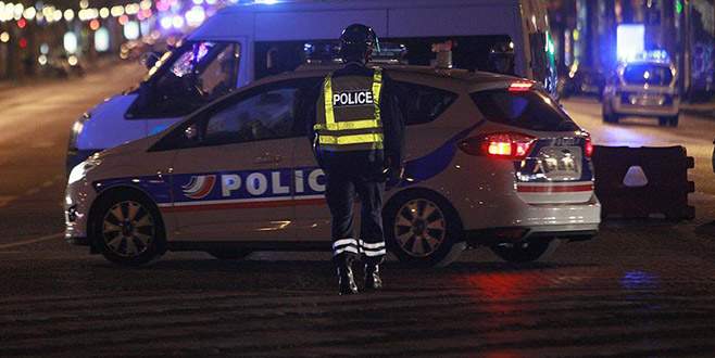 Paris’te polis memuru 3 kişiyi öldürdü Paris’te polis memuru 3 kişiyi öldürdü