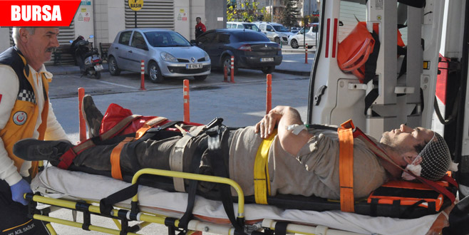 Üzerlerine sunta düşen 2 işçi yaralandı